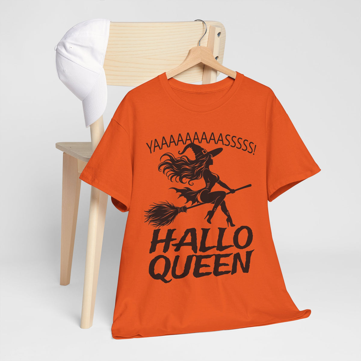 Hallo Queen Witch T‑Shirt — "YAAAAASSSSS!" Halloween Graphic Tee